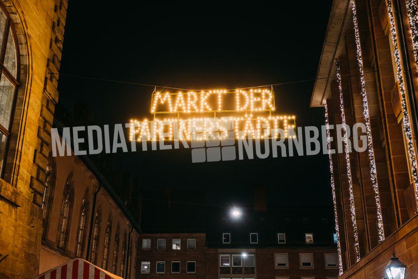 Nürnberger Christkindlesmarkt - Markt der Partnerstädte