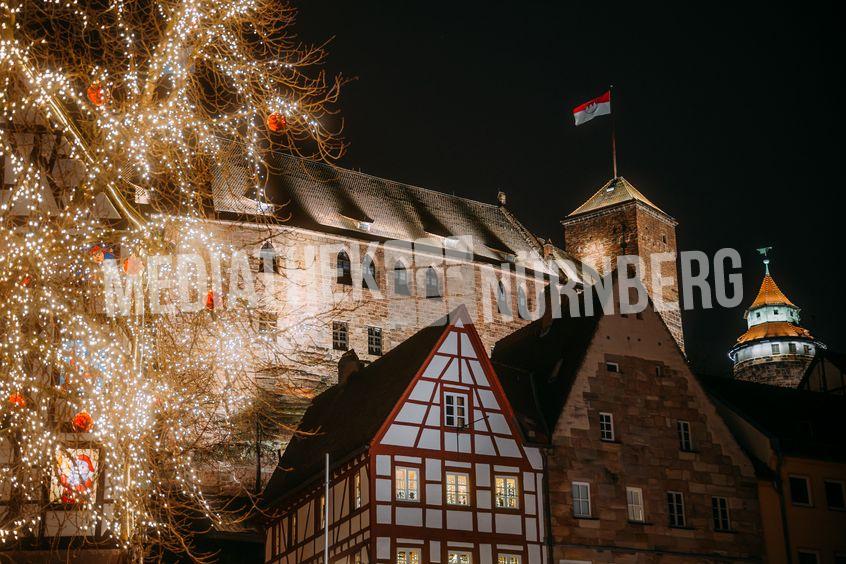 Tiergärtnertorplatz Nuremberg during Advent